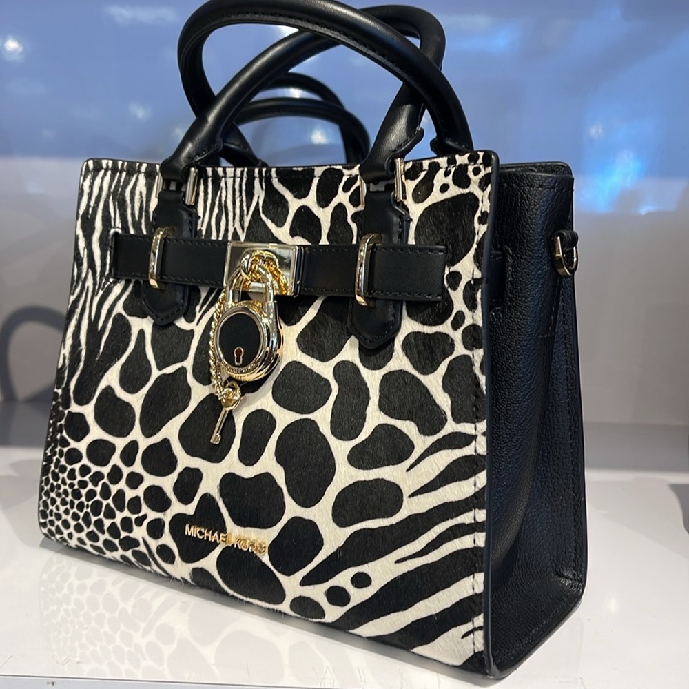 Michael Kors
Hamilton Small Satchel Leather
Color: Black Multi 
NWT - Picture 7 of 16